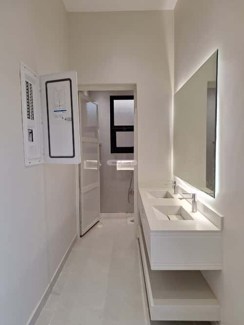 5 bedroom floor in Al Janadriyah 14