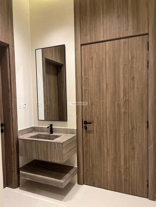 6 bedroom floor in Al Janadriyah 15