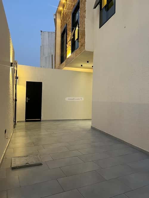 6 bedroom floor in Al Janadriyah 12