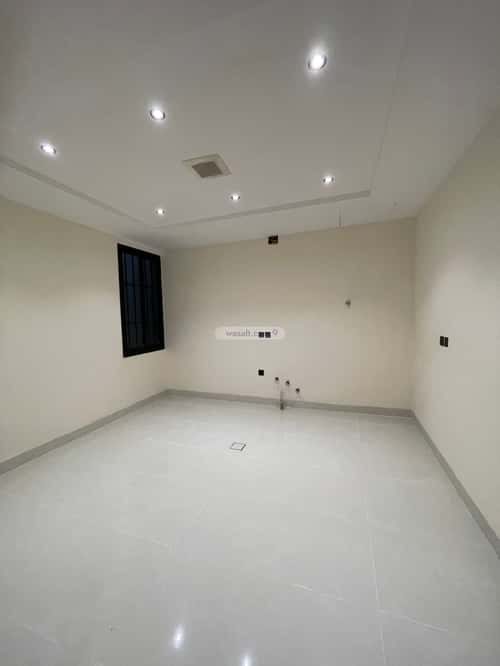 6 bedroom villa in Al Janadriyah 13
