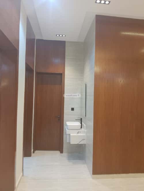 5 bedroom villa in Tuwaiq 9