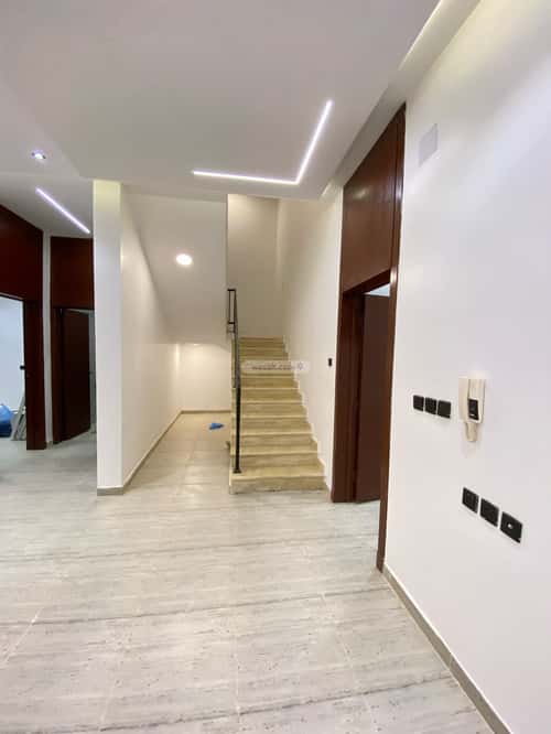 6 bedroom villa in Tuwaiq 17
