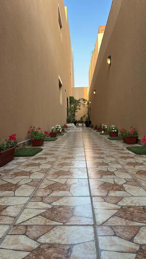 7 bedroom villa in Al Sahafah 15