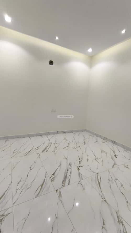 5 bedroom villa in Al Uraija, Riyadh 9