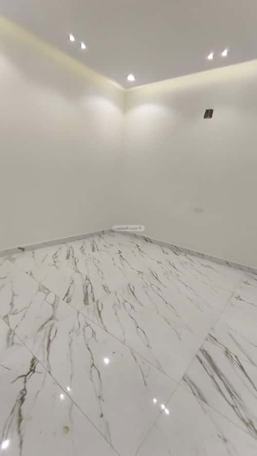 5 bedroom villa in Al Uraija, Riyadh 6