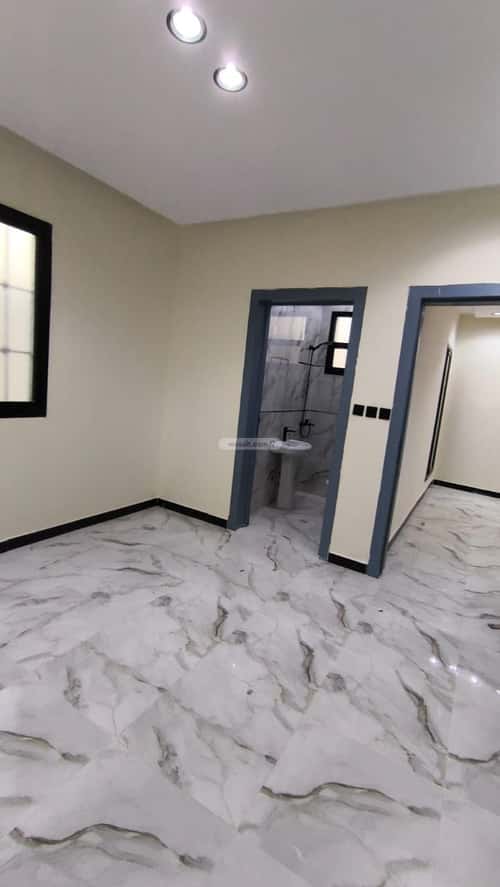 4 bedroom floor in Badr 2