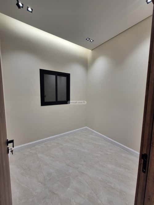3 bedroom floor in Al Aridh 13