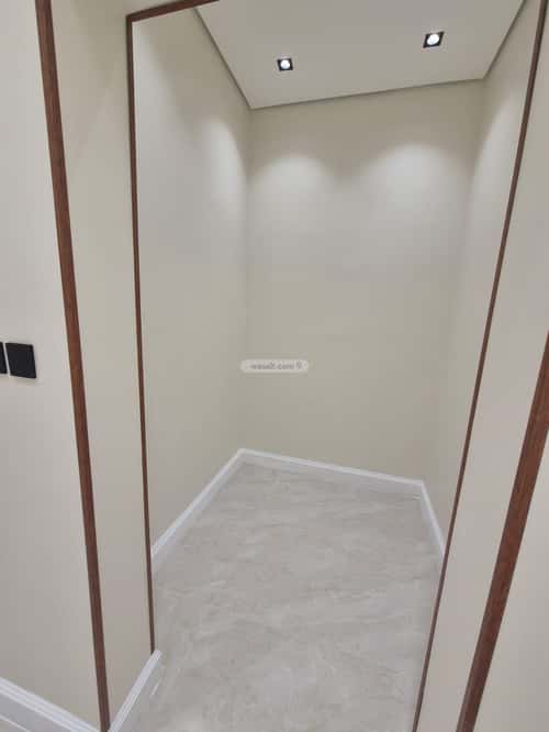 3 bedroom floor in Al Aridh 7
