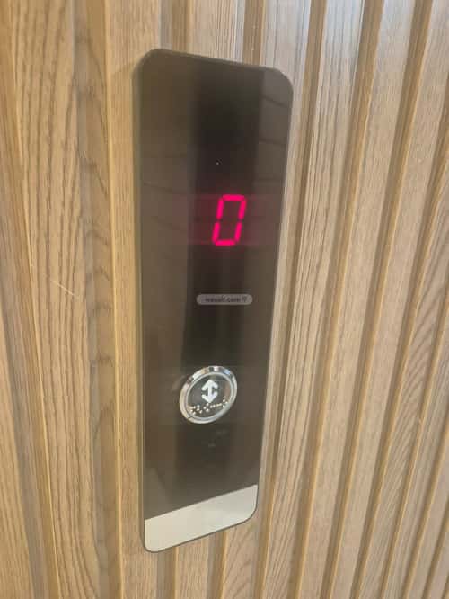 3 bedroom floor in Al Aridh 20
