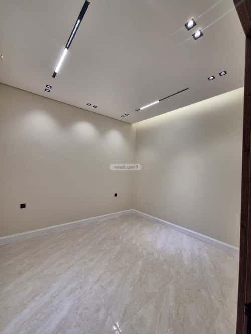 3 bedroom floor in Al Aridh 2