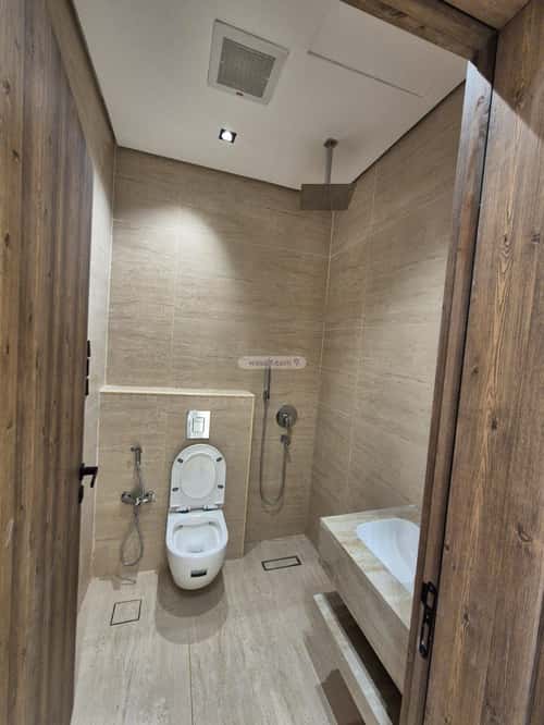 3 bedroom floor in Al Aridh 16