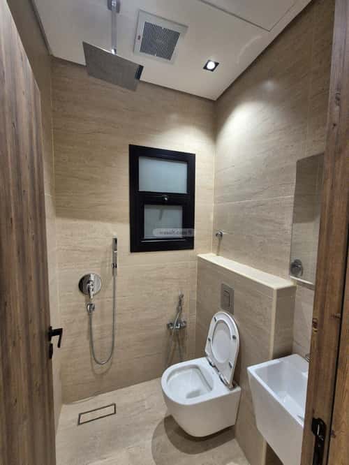 3 bedroom floor in Al Aridh 4