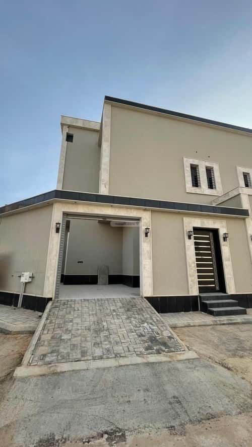 5 bedroom floor in Al Janadriyah 5
