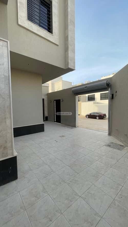 5 bedroom floor in Al Janadriyah 10