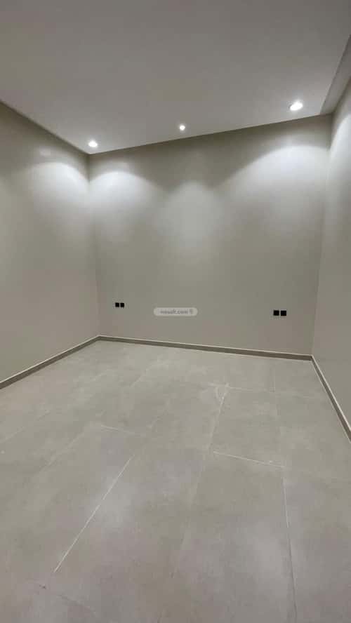 5 bedroom floor in Al Janadriyah 12