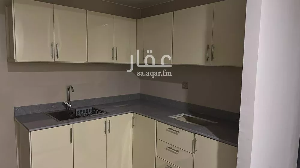 2 bedroom apartment in Al Malqa 4