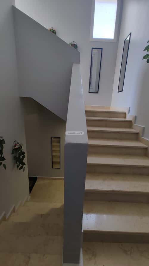 6 bedroom villa in Dhahrat Laban 3