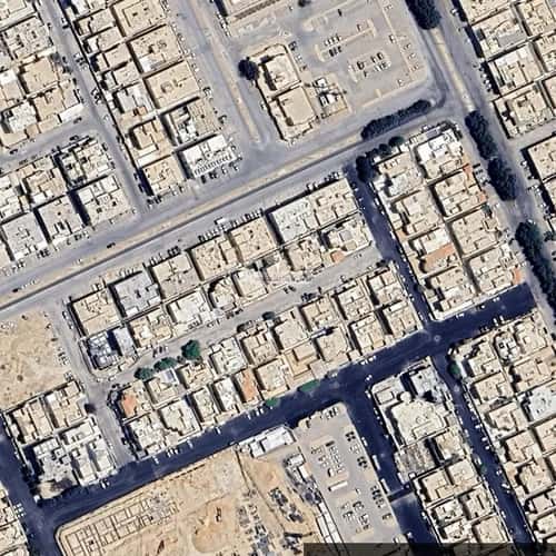 فيلا 5 غرف في المروج 2