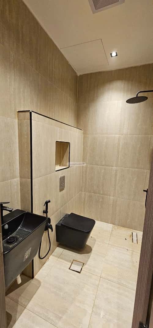 6 bedroom floor in Tuwaiq 5