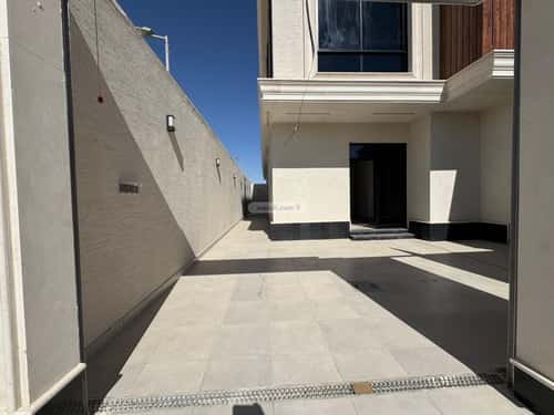 5 bedroom villa in Al Rimal 1