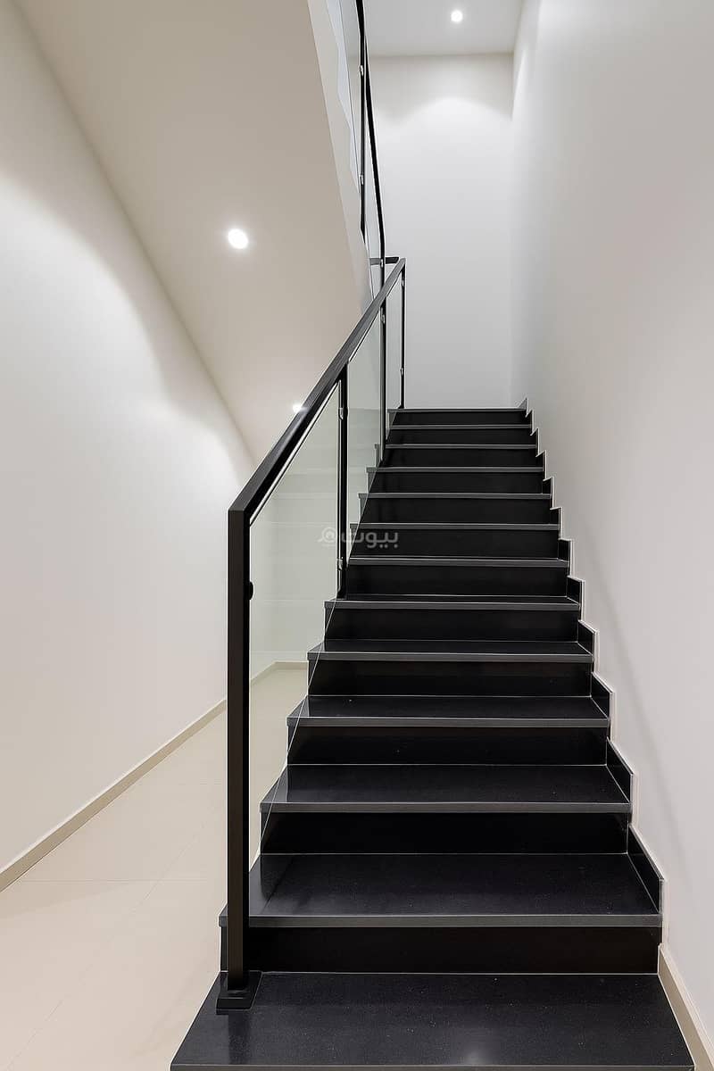 6 bedroom villa in Al Nadwah, Riyadh 4