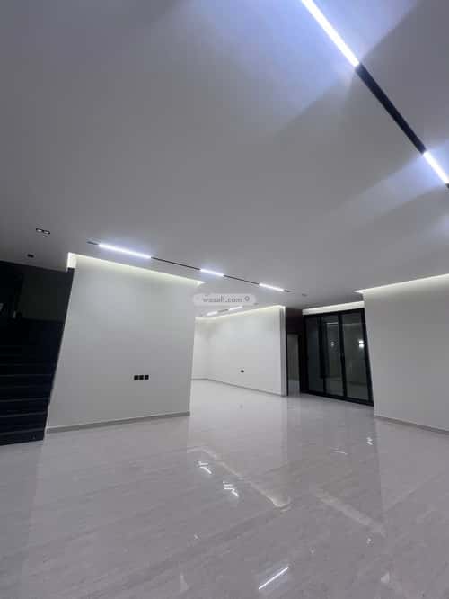 5 bedroom villa in Al Rimal 9