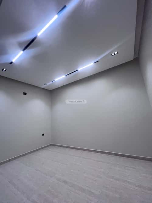 5 bedroom villa in Al Rimal 10