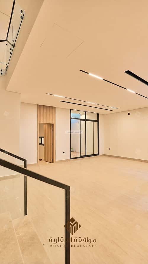 5 bedroom villa in Al Mahdiyyah 2