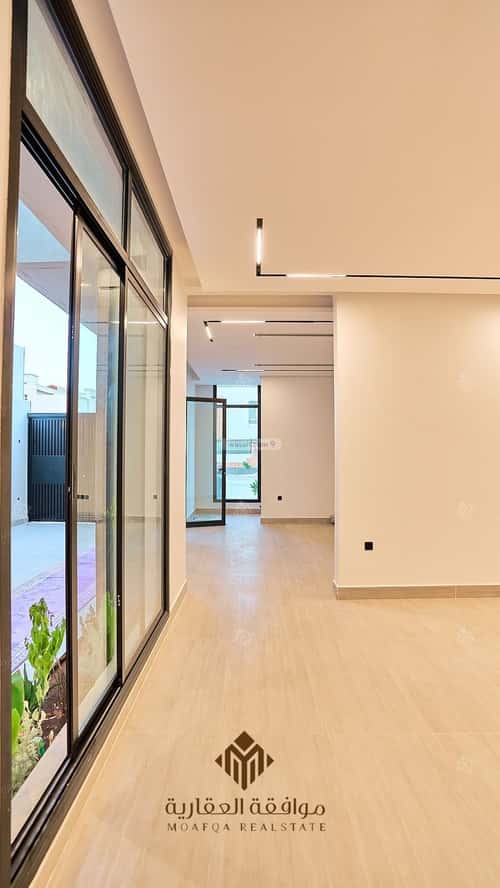 5 bedroom villa in Al Mahdiyyah 16