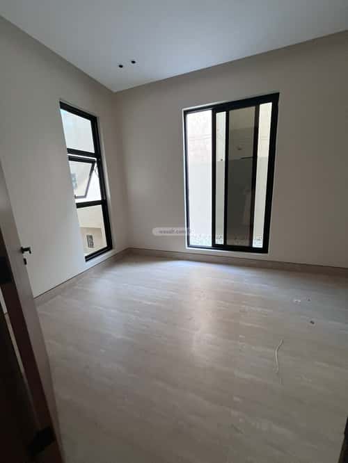 6 bedroom villa in Al Mahdiyyah 3