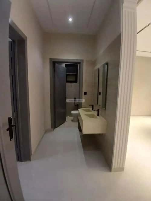 5 bedroom floor in Al Janadriyah 1