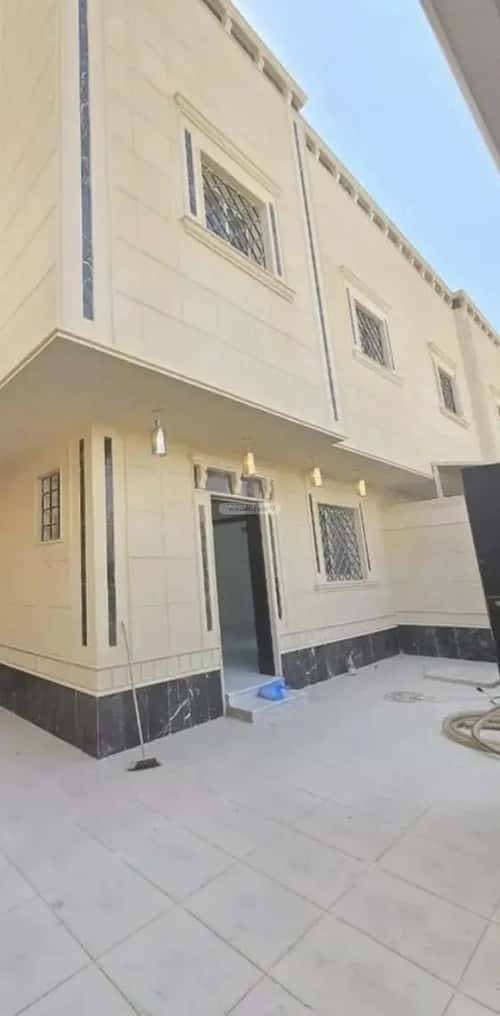 6 bedroom villa in Dhahrat Laban 2