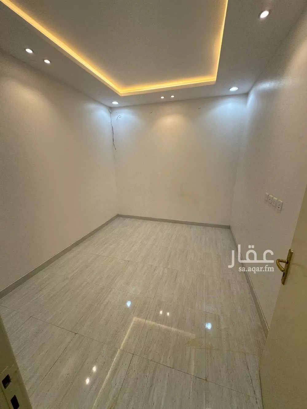 دور 5 غرف في لبن 11