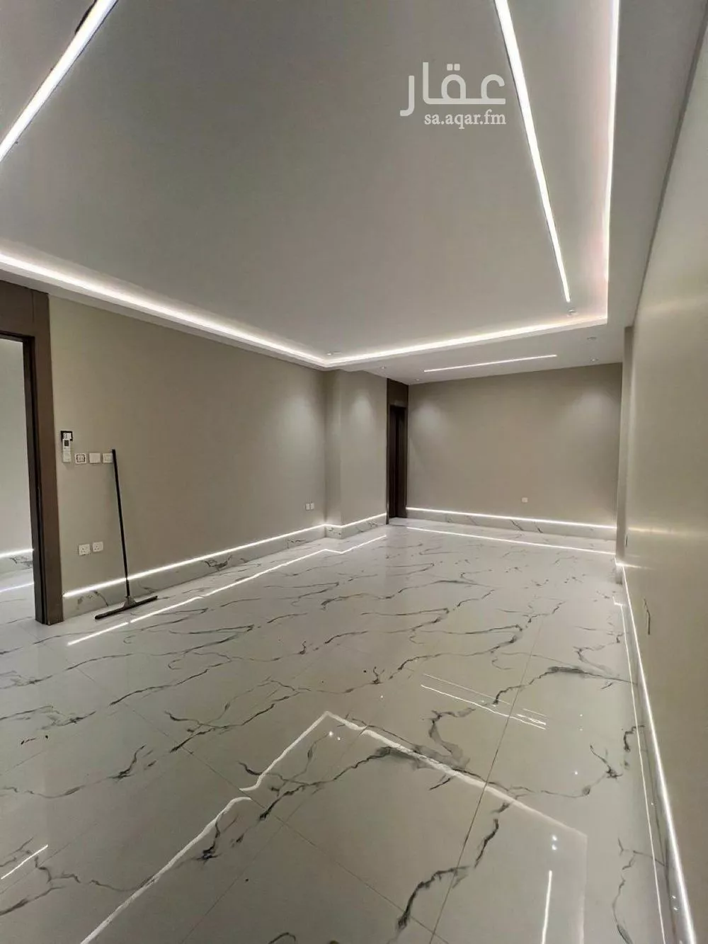 2 bedroom floor in Al Murooj 4