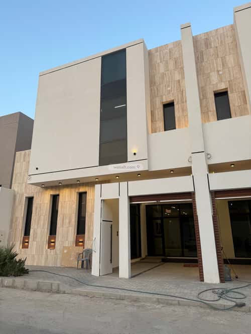 5 bedroom villa in Al Mahdiyyah 5