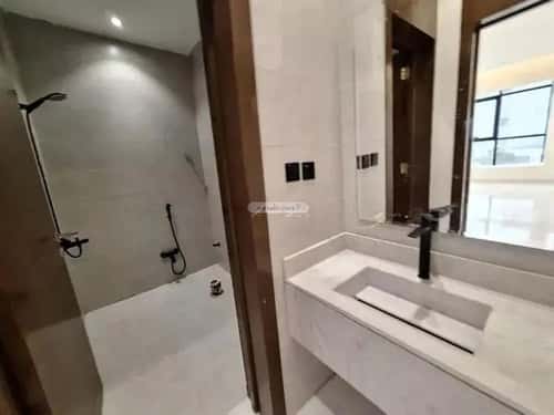 فيلا 5 غرف في عكاظ 4