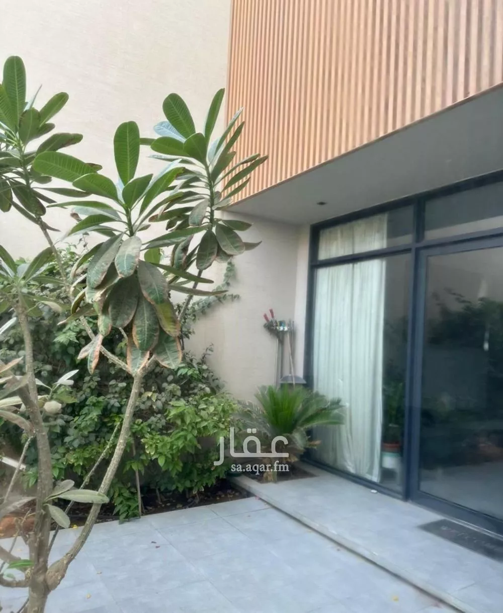 5 bedroom villa in Al Aridh 12