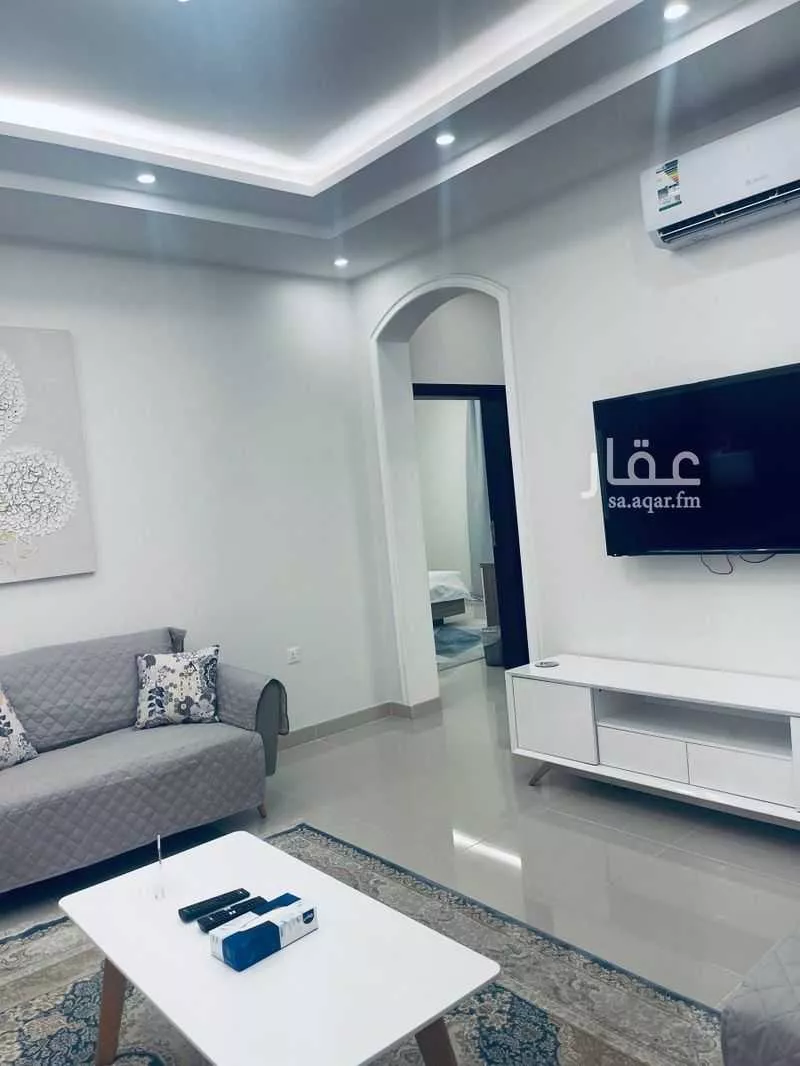 3 bedroom apartment in King Fahd, Madinah 5