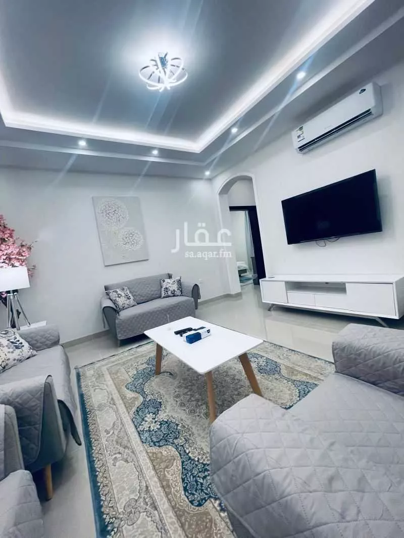 3 bedroom apartment in King Fahd, Madinah 7