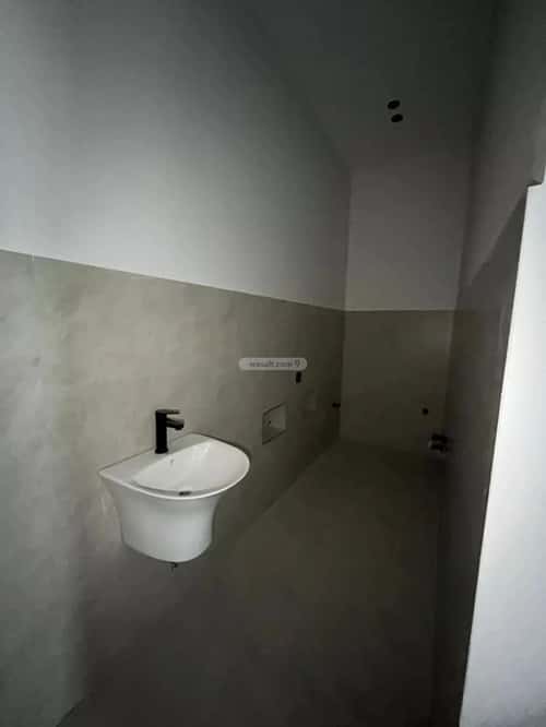 6 bedroom villa in Al Mahdiyyah 2