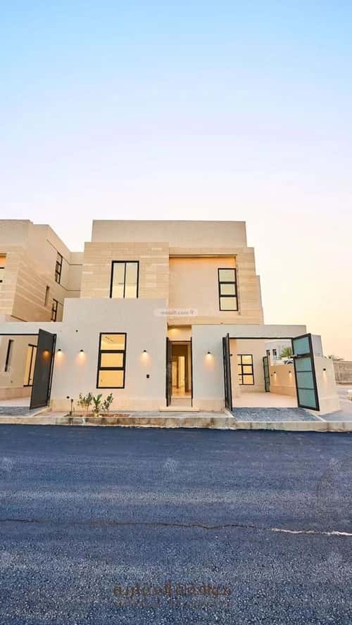 5 bedroom villa in Al Mahdiyyah 2