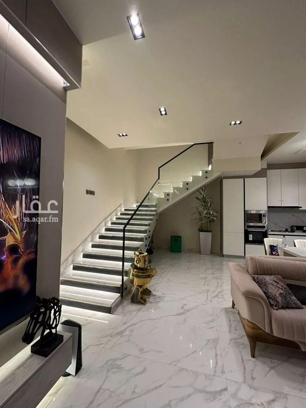 4 bedroom apartment in Al Aridh, Riyadh 7