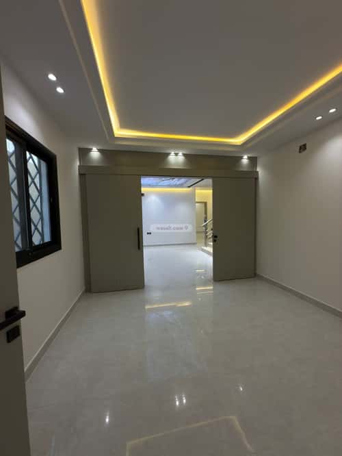 6 bedroom floor in Badr 4