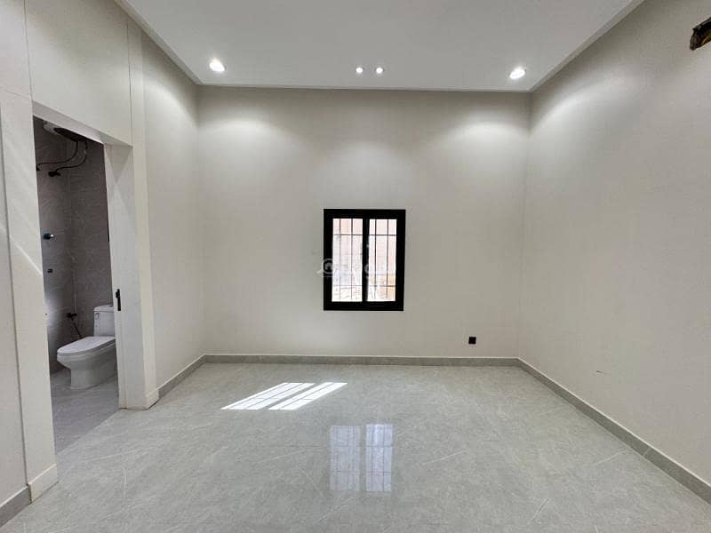 6 bedroom villa in Al Janadriyah, Riyadh 30
