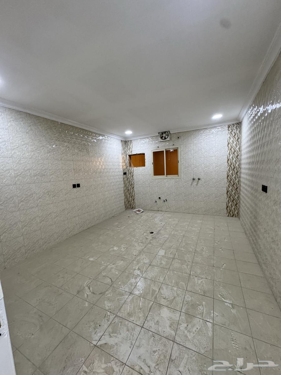 7 bedroom villa in Dahiat King Fahd, Eastern Province 9