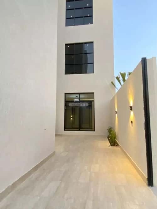 6 bedroom villa in Al Mahdiyyah 2