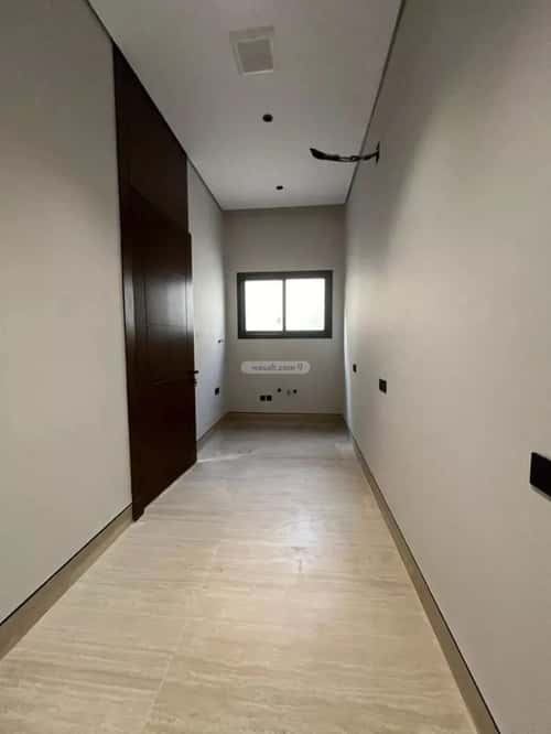 5 bedroom villa in Al Mahdiyyah 2
