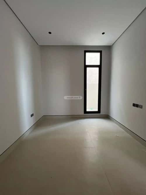 5 bedroom villa in Al Mahdiyyah 2