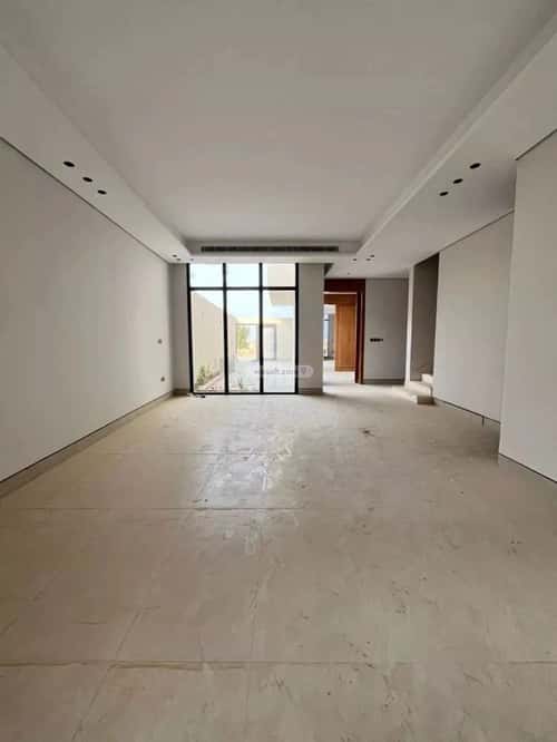 5 bedroom villa in Al Mahdiyyah 4