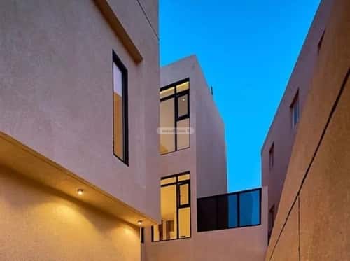 5 bedroom villa in Al Mahdiyyah 3